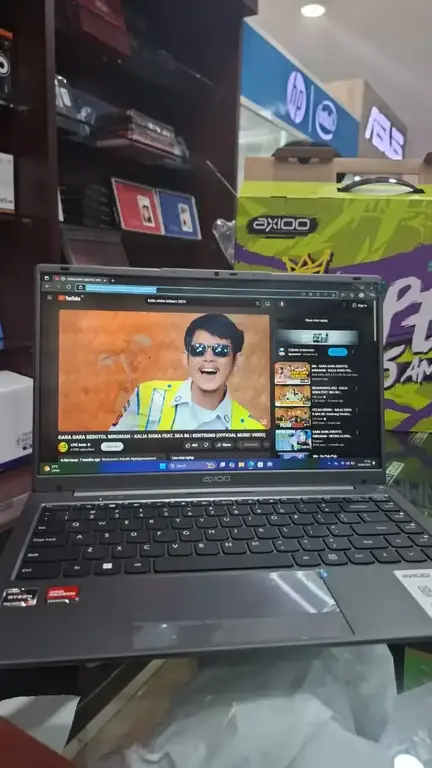 Laptop Axioo